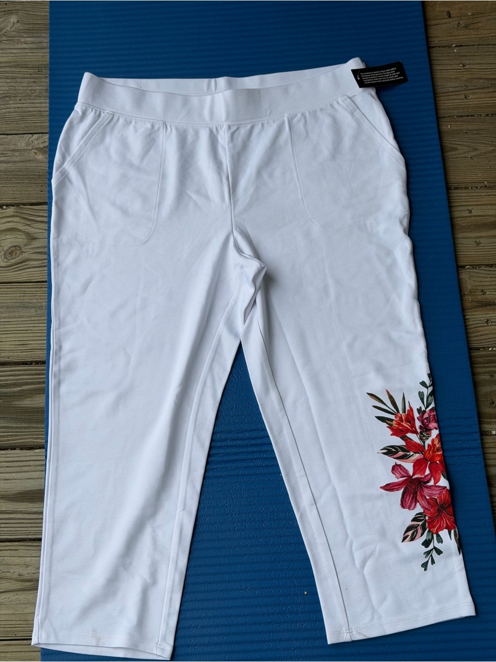 Denim & Co. Petite Placement Print Pull-On Slim Crop Pants